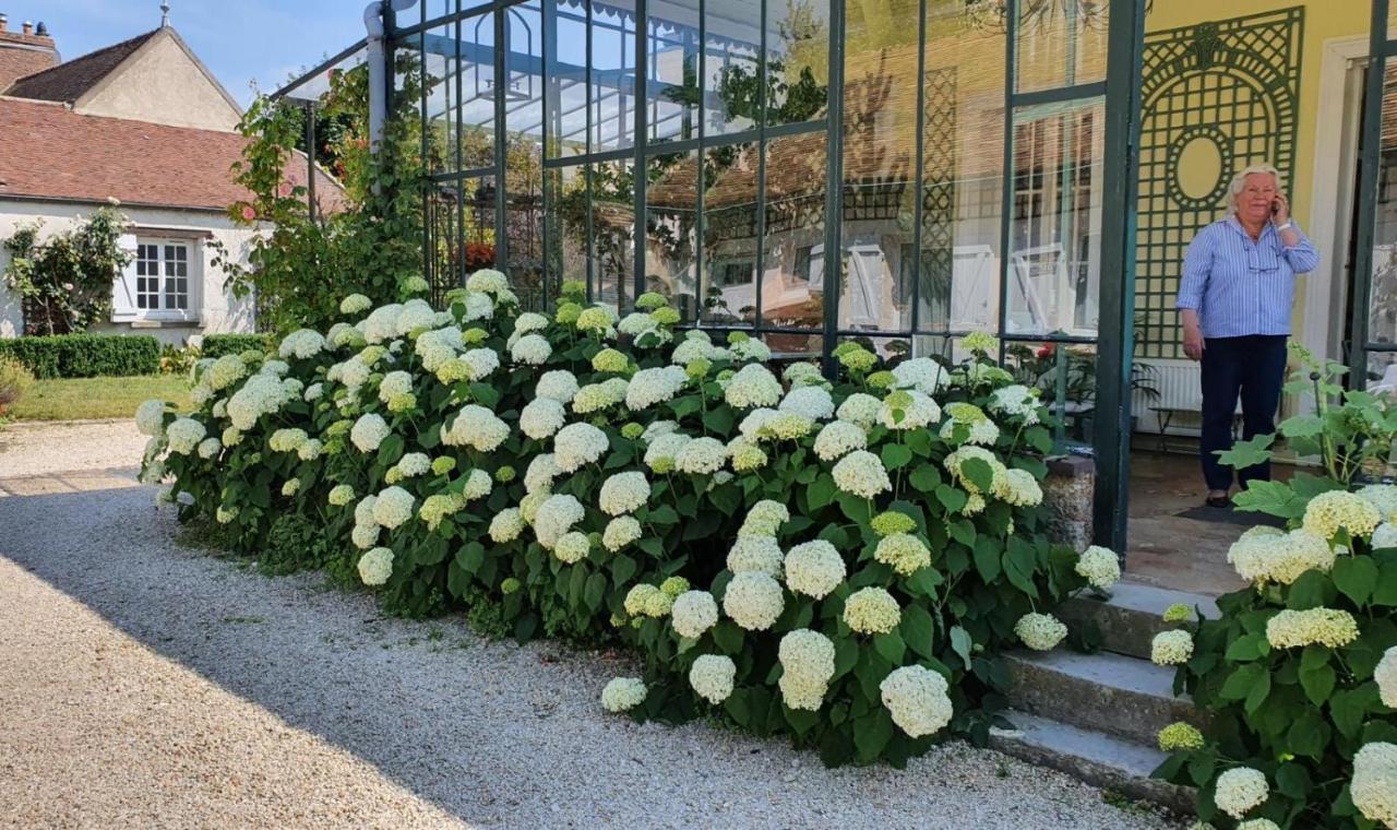 Bed and Breakfast Clos Saint Nicolas Neauphle-le-Château Exterior foto