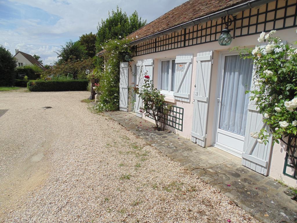 Bed and Breakfast Clos Saint Nicolas Neauphle-le-Château Exterior foto